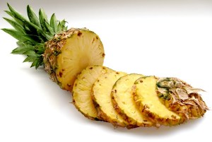 WILL WATT CUT THIS PINEAPPLE